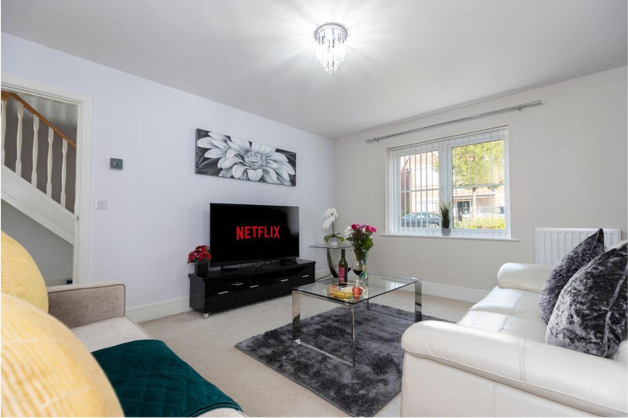 4 Bed 2 Bath Luxury In County Durham Holiday home