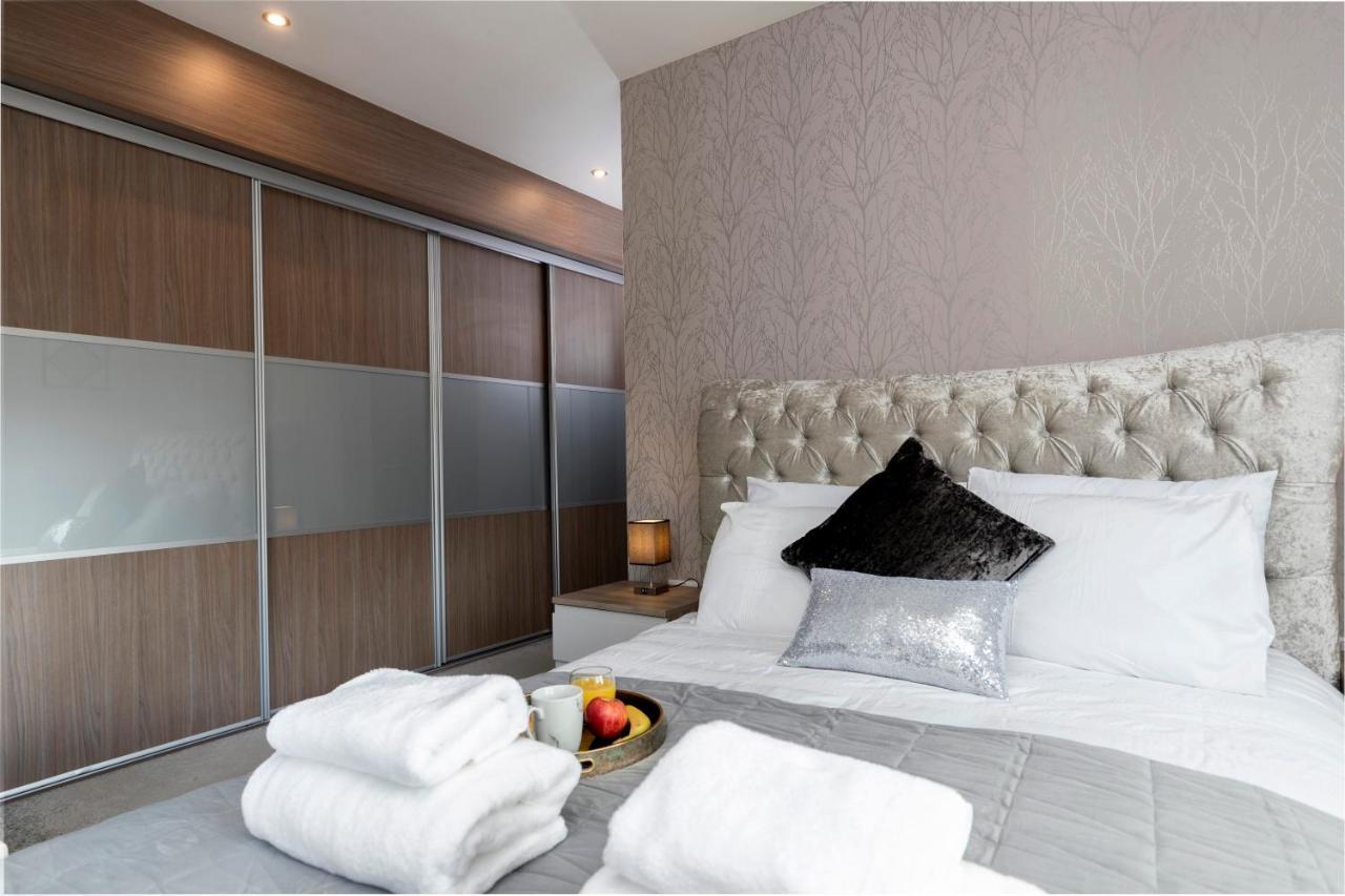 4 Bed 2 Bath Luxury In County Durham *